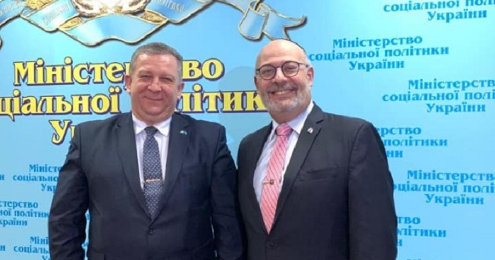 Посол Израиля встретился с украинским министром соцполитики